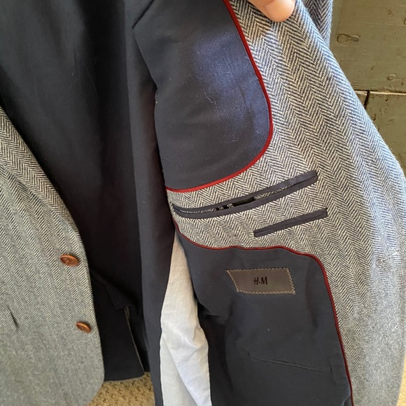 H&M Blue herringbone jacket 42R. Like new. - Picture 4 of 4